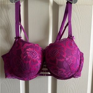 Cacique Magenta Padded Push-up Bra with Beautiful Detail Size 40D.